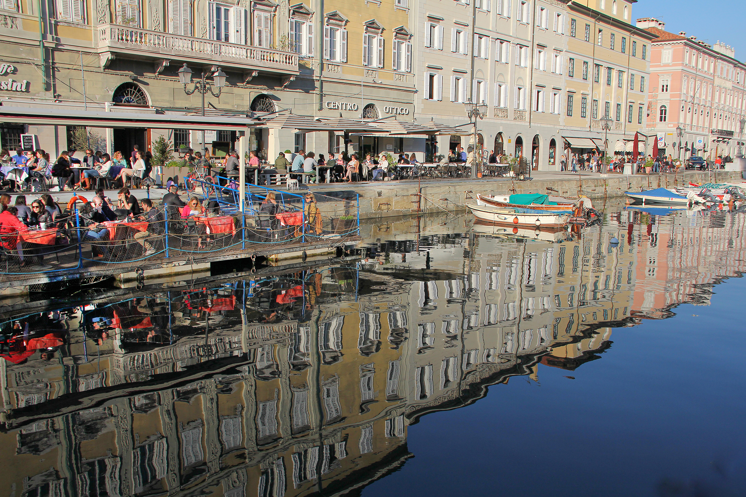 Trieste affollata di AnMu