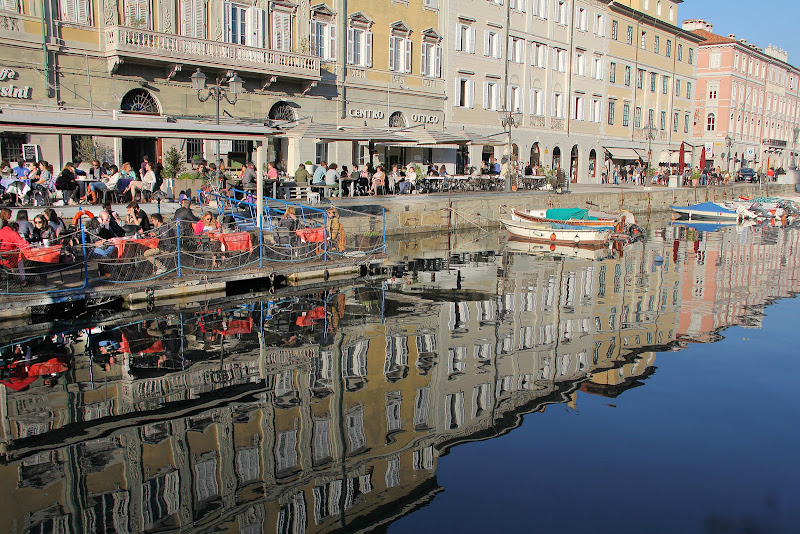 Trieste affollata di AnMu