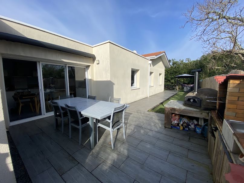 Vente maison 5 pièces 110 m² à Lacanau (33680), 550 000 €