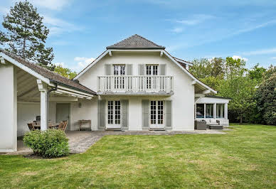 House with garden and terrace 3