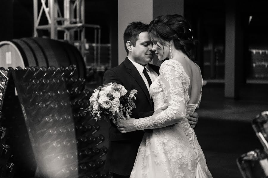 Fotógrafo de bodas Valeriy Skurydin (skvalval). Foto del 6 de junio 2018