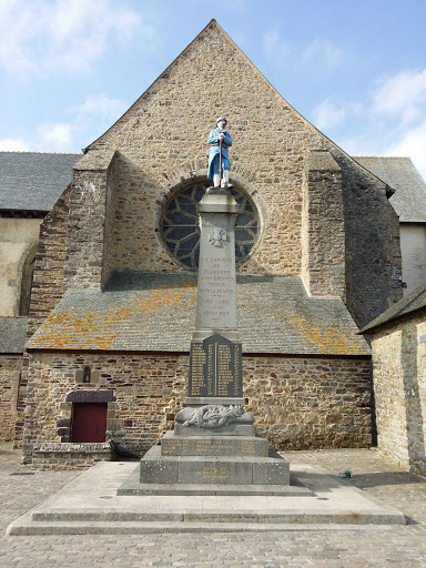 Monument Aux Morts De Paimpont