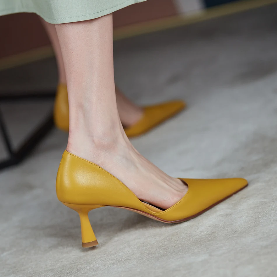 Zapatos de tacón alto para mujer, punta fina, versátiles. Sandalias de cuero caladas para primavera verano, estilo estileto y diseño elegante.