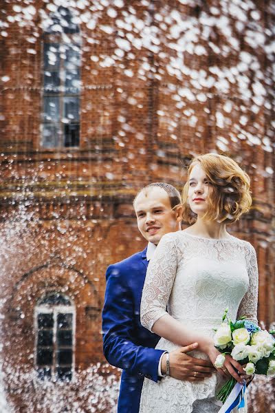 Fotografo di matrimoni Denis Neklyudov (densvet). Foto del 19 settembre 2017