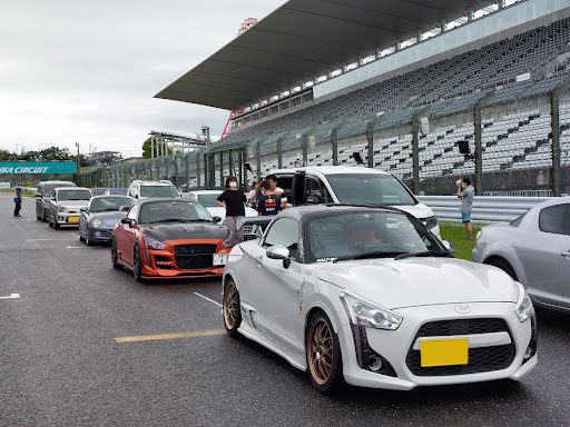 コペン La400kのla0k 鈴鹿サーキット走行 サーキットクルーズ 21 お盆休み 大雨に気をつけて に関するカスタム メンテナンスの投稿画像 車のカスタム情報はcartune