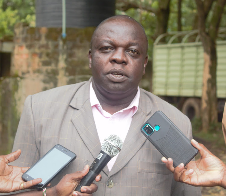 Mr. Omar Mabonga, West Kenya Director addressing the media at the college premises on October,7,2022.