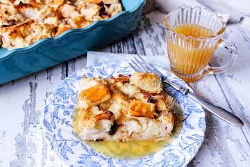 Shyla's Bread Pudding With Buttery Bourbon Sauce