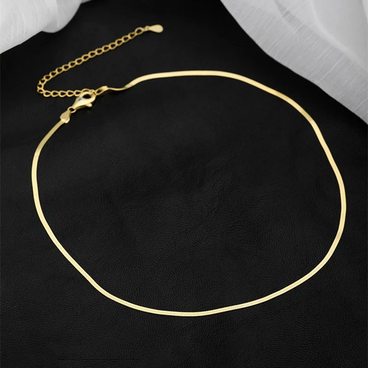 S925 Sterling Zilver Blade Platte Slangenbot Ketting voor Vrouwen. Een elegante ketting voor dagelijks gebruik of een speciale gelegenheid.