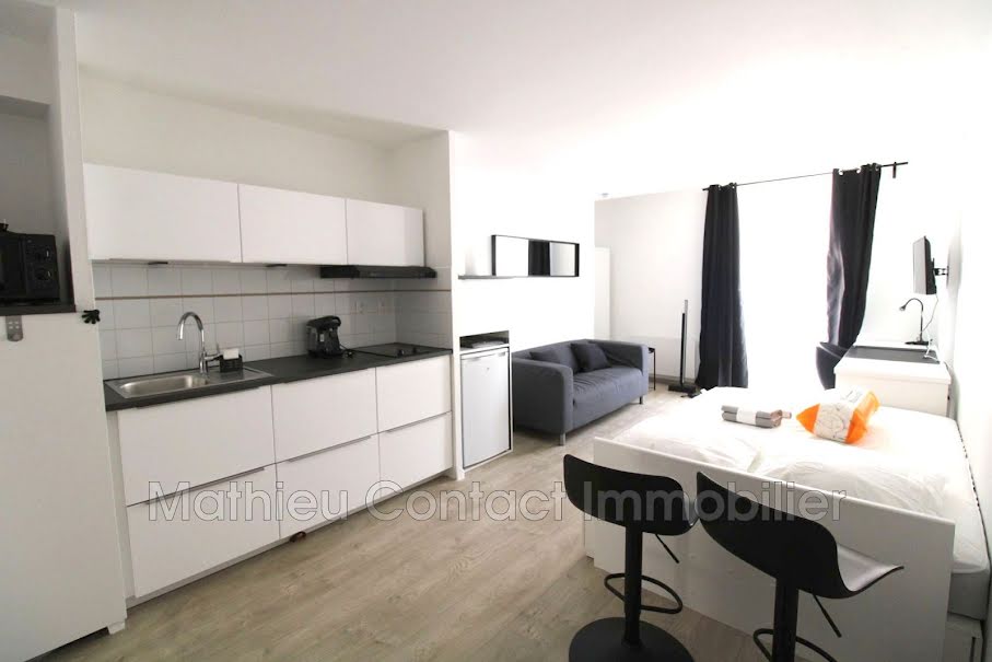 Location meublée appartement 1 pièce 25.97 m² à Nimes (30000), 480 €