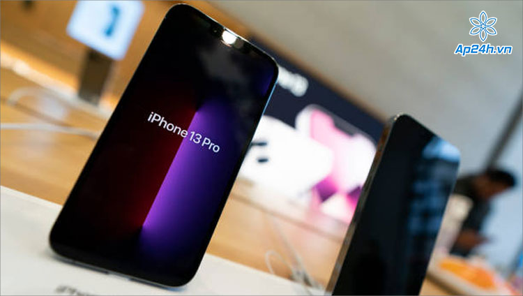 iPhone 13 Pro và màn hình ProMotion 120Hz