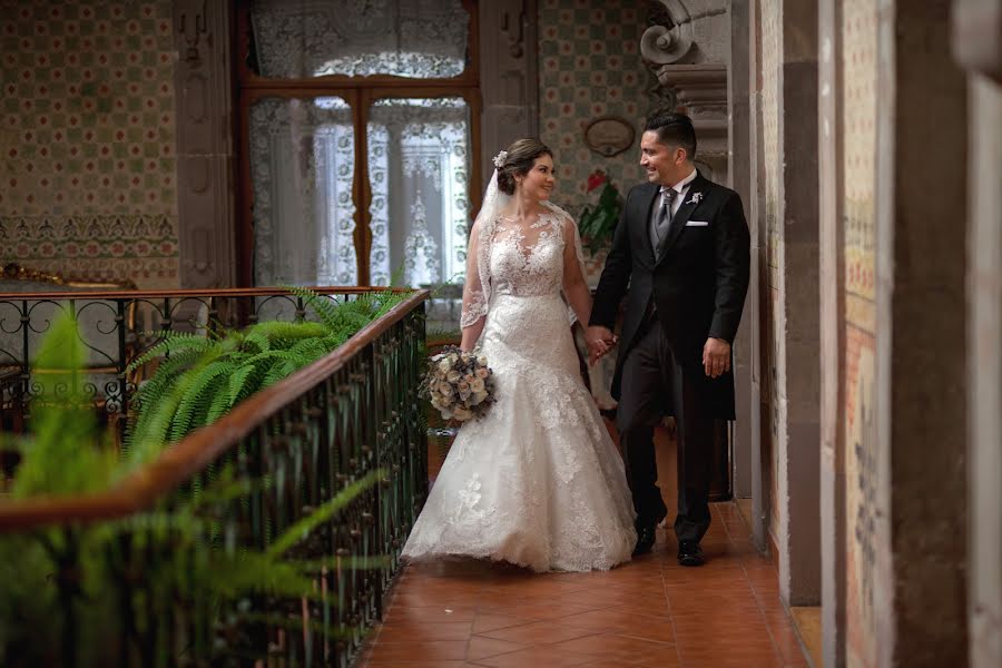 Photographe de mariage Cuauhtémoc Bello (flashbackartfil). Photo du 6 mai 2022