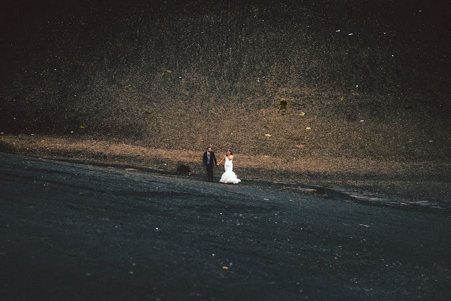 Fotografo di matrimoni Valery Garnica (focusmilebodas2). Foto del 26 febbraio 2020