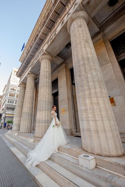 Wedding photographer George Mouratidis (mouratidis). Photo of 1 December 2022