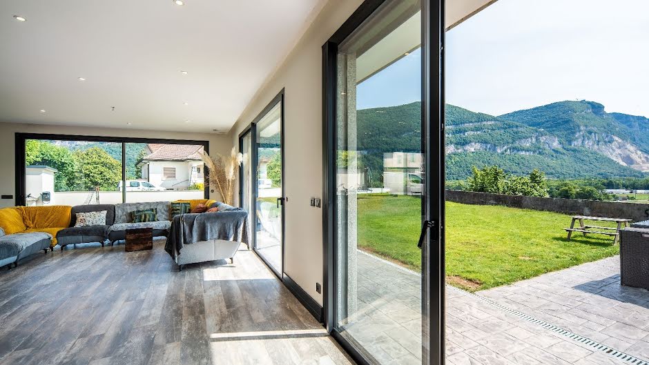 Vente villa 9 pièces 409 m² à Gaillard (74240), 1 900 000 €