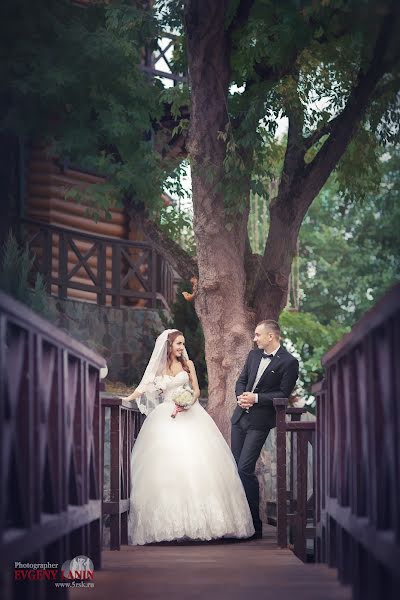 Wedding photographer Evgeniy Lanin (lanine). Photo of 18 October 2016