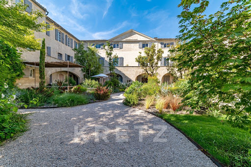 Hôtel particulier avec jardin 1