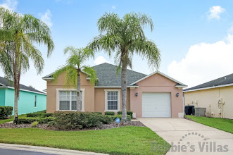 Orlando rental villa, gated Davenport community, Disney area,  south-facing private pool, games room