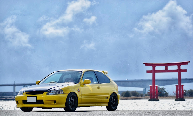 シビックタイプRの一眼レフ・シビックに関するカスタム事例の投稿画像2枚目