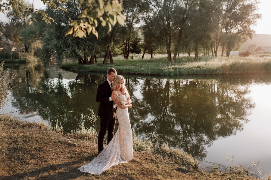 Fotografo di matrimoni Elena Rinnova (rinnova). Foto del 13 marzo 2019