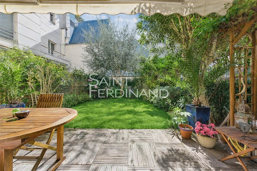 Apartment with terrace 1