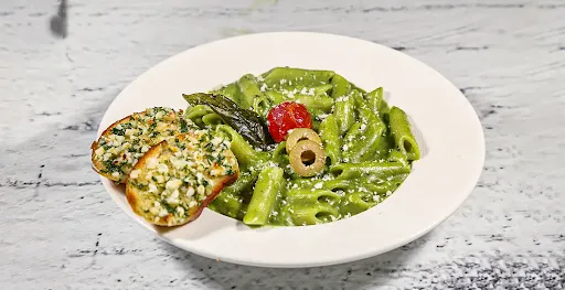 Farfalle In Tomato Basil Sauce