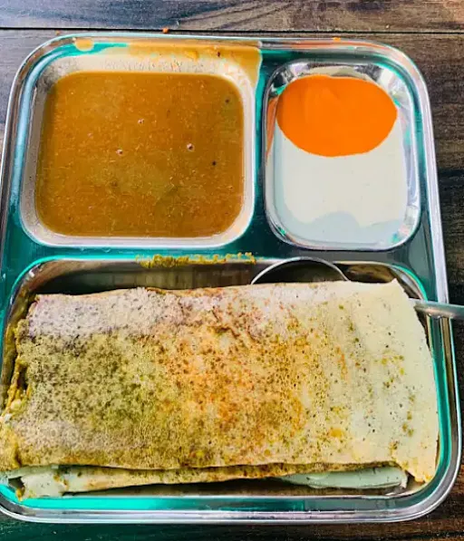 Palak Paneer Masala Dosa