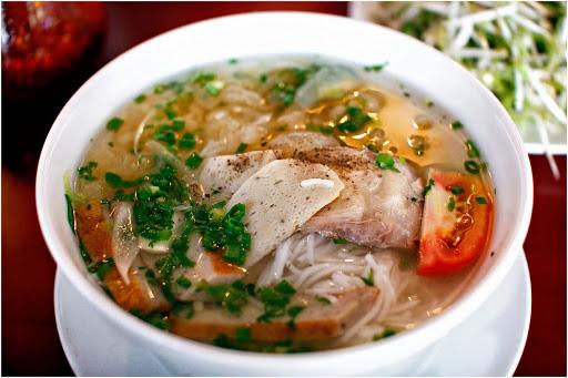 Mách bạn 10 quán bán bún cá Nha Trang ngon quên lối về