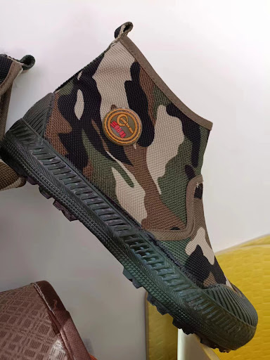 Title 5, Breathable and Wearable Waterproof Work Rubber ...