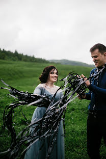 Fotógrafo de casamento Elina Popkova (popkovaelina). Foto de 30 de maio 2017