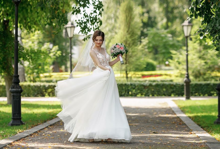 Wedding photographer Nikolay Rogozin (rogozinnikolay). Photo of 9 February 2020