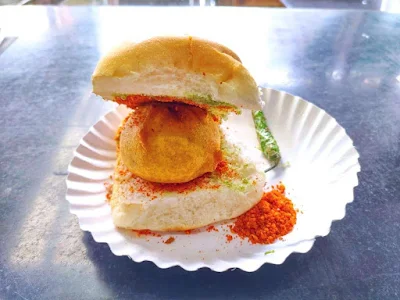 Jalsaa Vada Pav