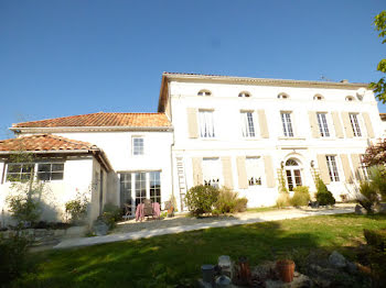 maison à Saint-Cybardeaux (16)