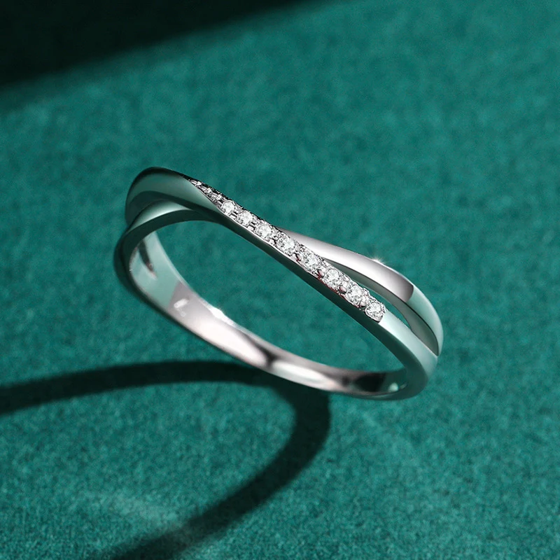 S925 Sterling Zilver Cross Line Damesring – Eenvoudig, elegant en geschikt voor dagelijks gebruik. Een perfecte ring voor vrouwen.
