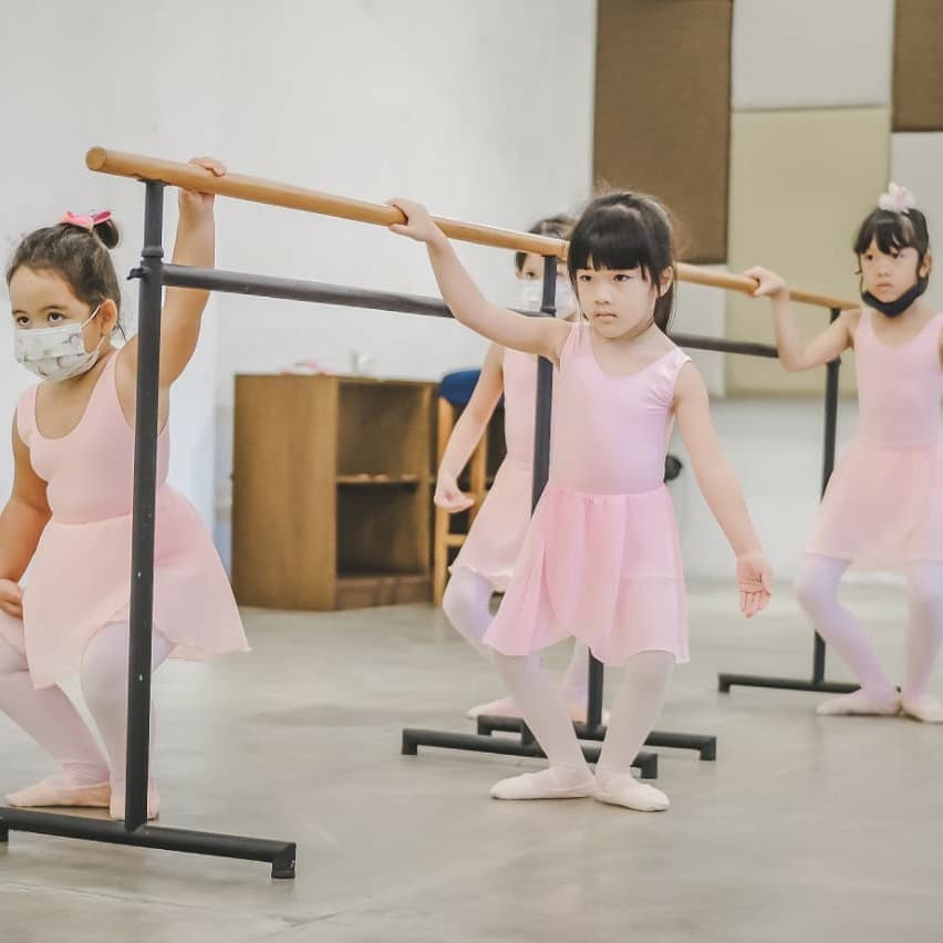 kids destination bali - ballet class jimbaran hub