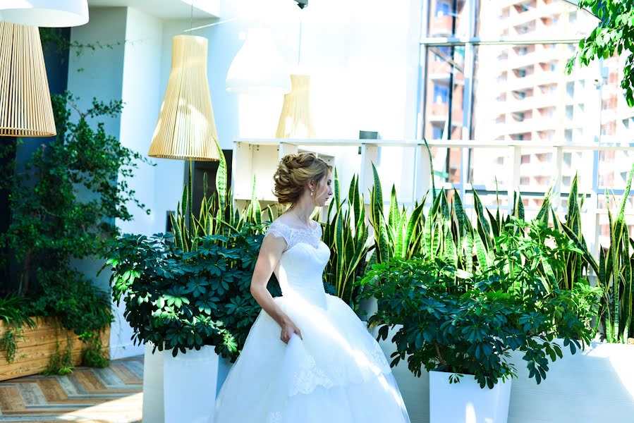 Fotógrafo de casamento Galina Trenina (galinatrenina). Foto de 8 de setembro 2017