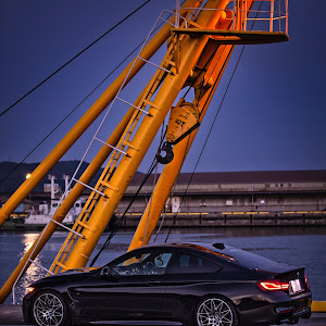 M4 クーペ F82