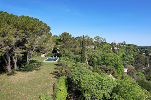 Property with pool 3