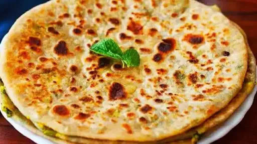 Aloo Methi Paratha