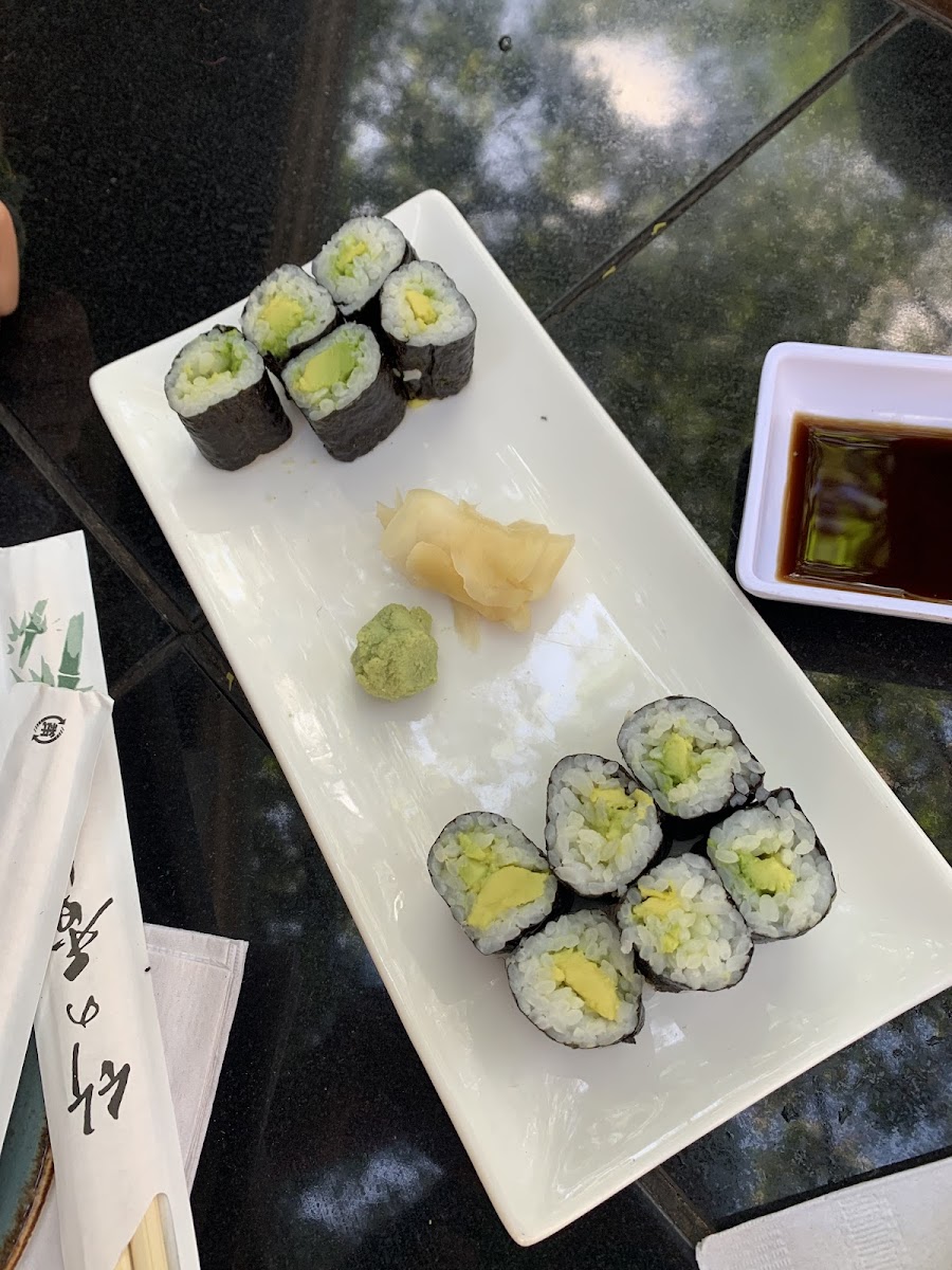 Avocado sushi