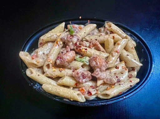 White Sauce Chicken Pasta