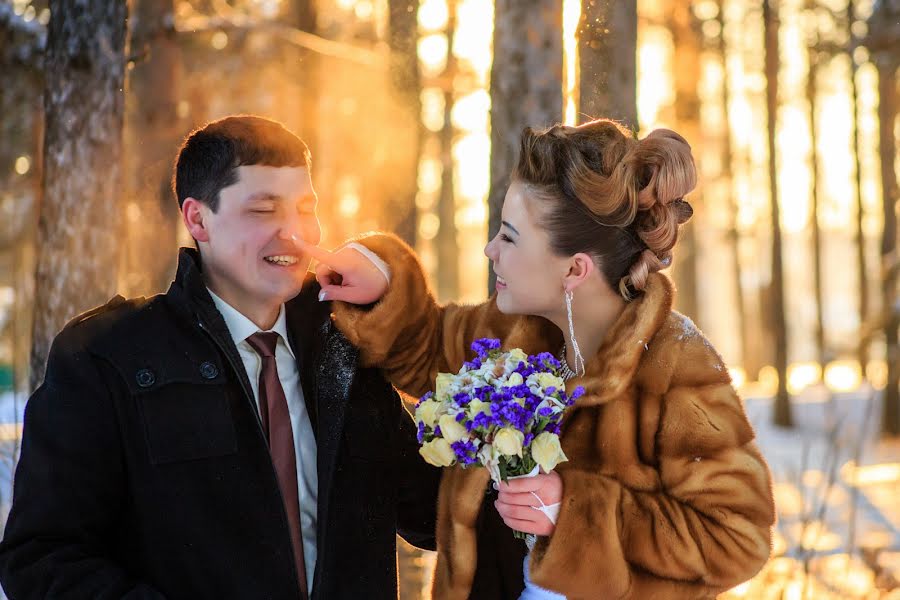 Fotógrafo de bodas Oleg Ulanov (olegg). Foto del 12 de enero 2015