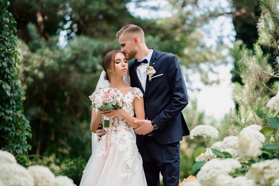 婚礼摄影师Yuliya Dobrovolskaya（juliakaverina）。2019 4月18日的照片