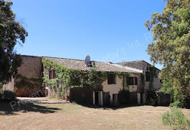 Maison avec piscine et terrasse 5