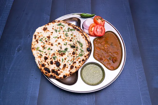 Rajma With Aloo Paneer Mix Kulcha