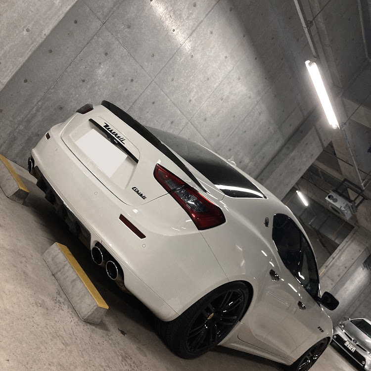 ギブリの車詳しくないです・希望ヶ丘MT・マセラティ・ギブリ・グラントゥーリズモに関するカスタム事例の投稿画像3枚目