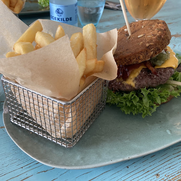 GF Burger with fries