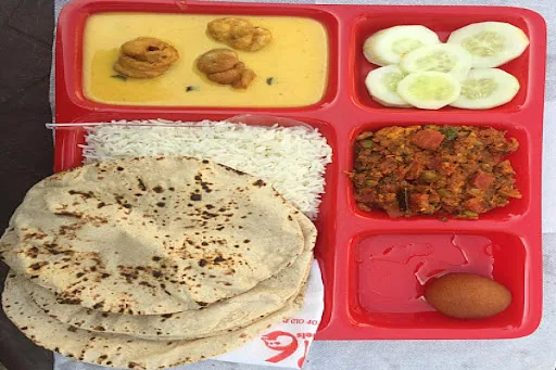 Kadhi Chawal Thali