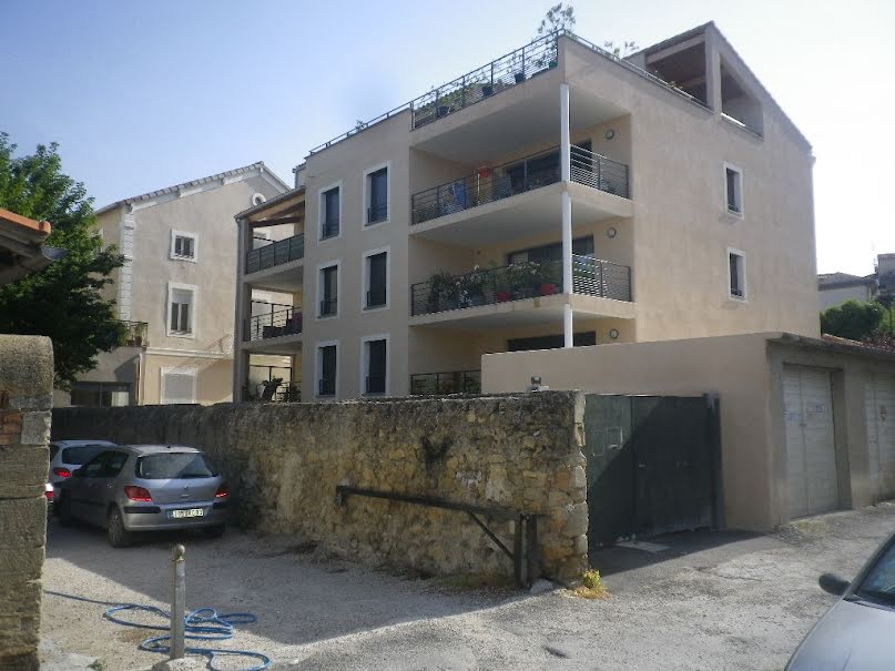 Location  appartement 3 pièces 66 m² à Orange (84100), 820 €