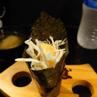 舶食日式丼飯、串燒