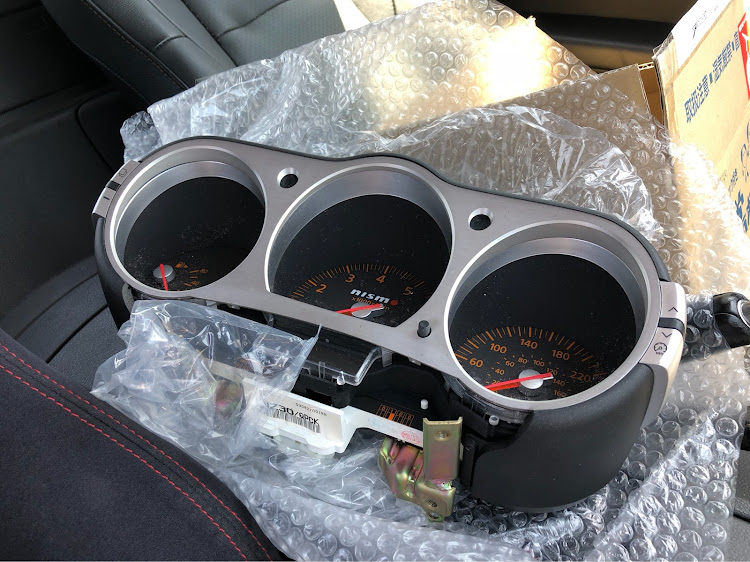 フェアレディZのDIY・メーター交換に関するカスタム事例の投稿画像1枚目